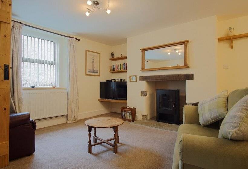 Charming Devon Holiday Cottage