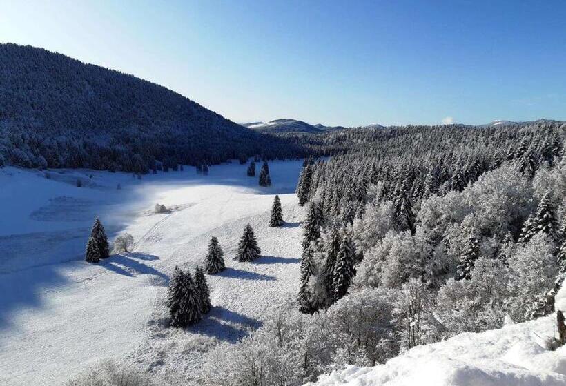 여관 Auberge Refuge De Roybon