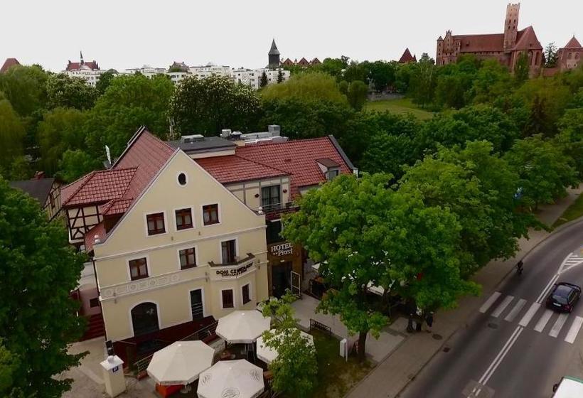 ホテル Piast Przy Zamku