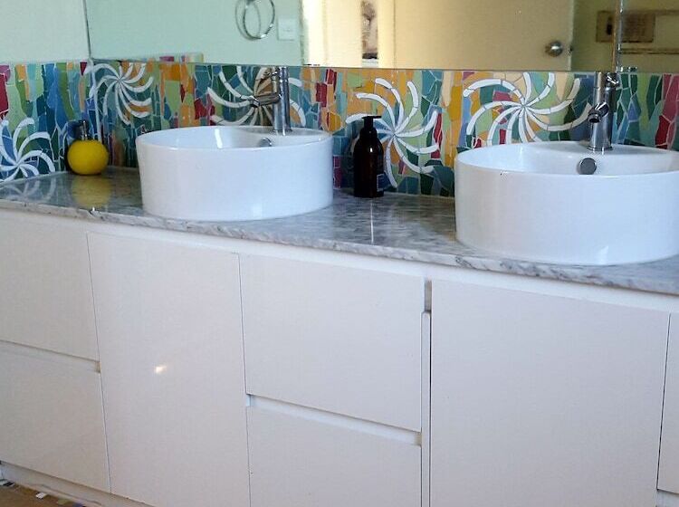 פנסיון Stylish Comfortable Central Artists Home