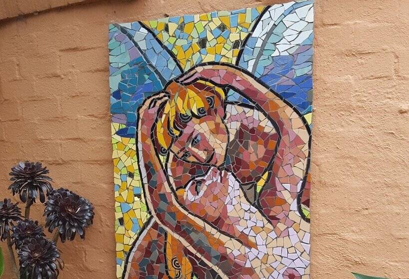 פנסיון Stylish Comfortable Central Artists Home