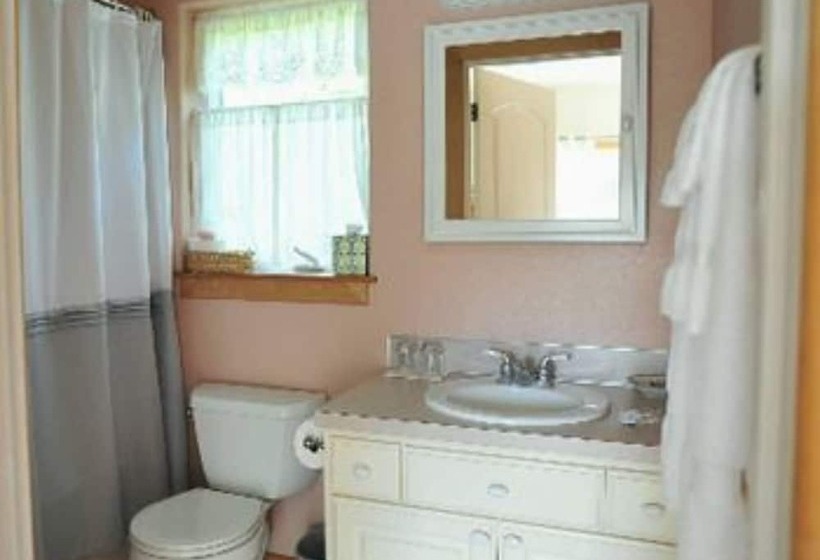 민박 Lucky Mud Inn And Disc Golf Resort