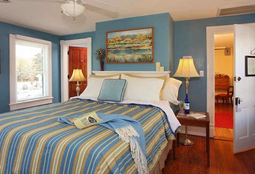 住宿加早餐  The Inn At Tabbs Creek