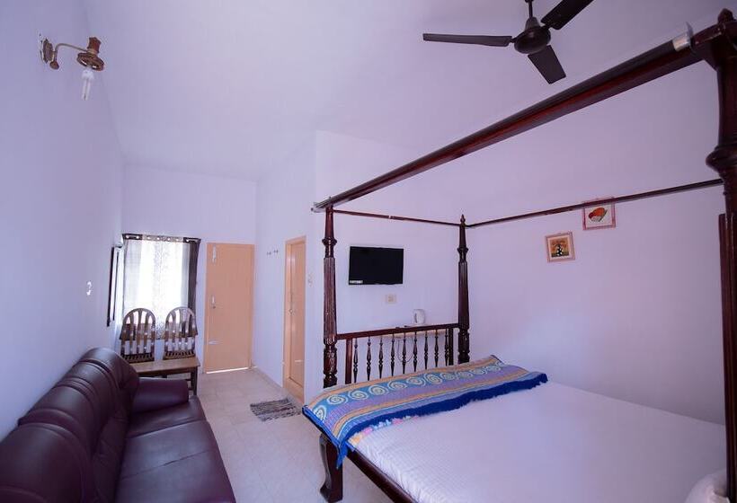 호텔 Livgrand Clifton Inn Resort, Yercaud   Residenza