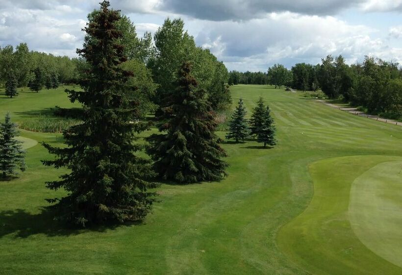 فندق صغير Dunvegan Inn And Suites