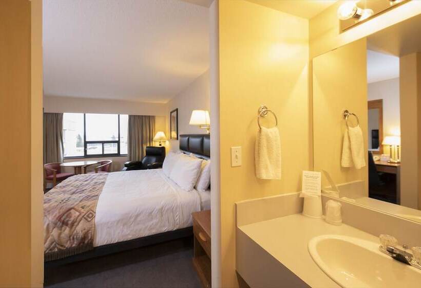 فندق صغير Dunvegan Inn And Suites