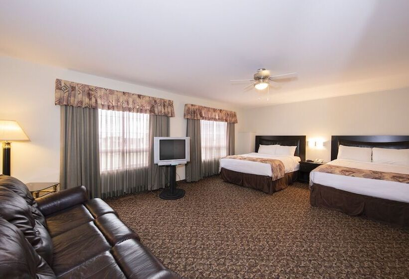فندق صغير Dunvegan Inn And Suites