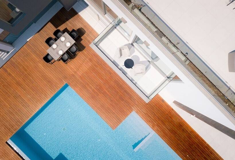 Cove Seaview Villas