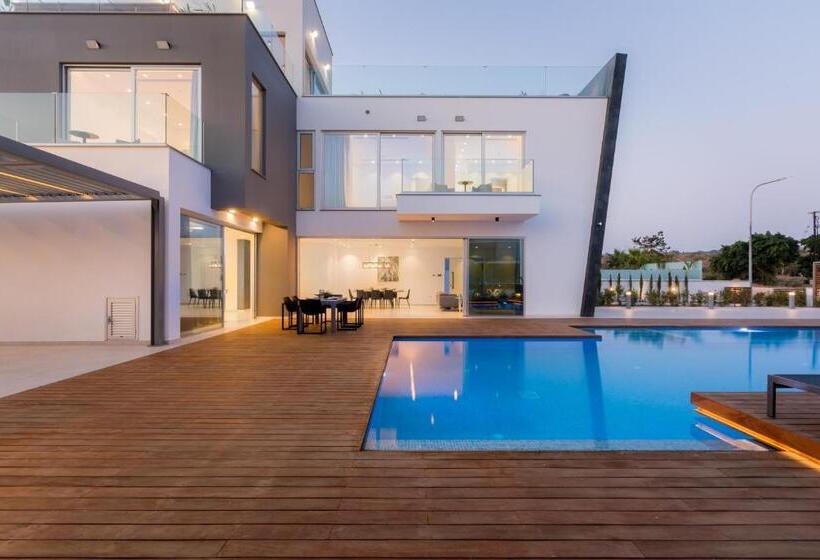 Cove Seaview Villas
