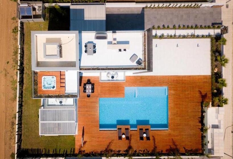 Cove Seaview Villas
