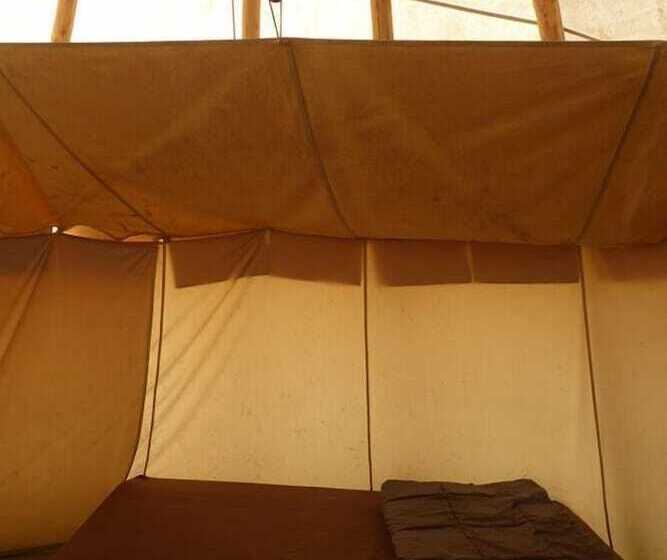 פנסיון Le Ranch De Calamity Jane Tipis D Hôtes