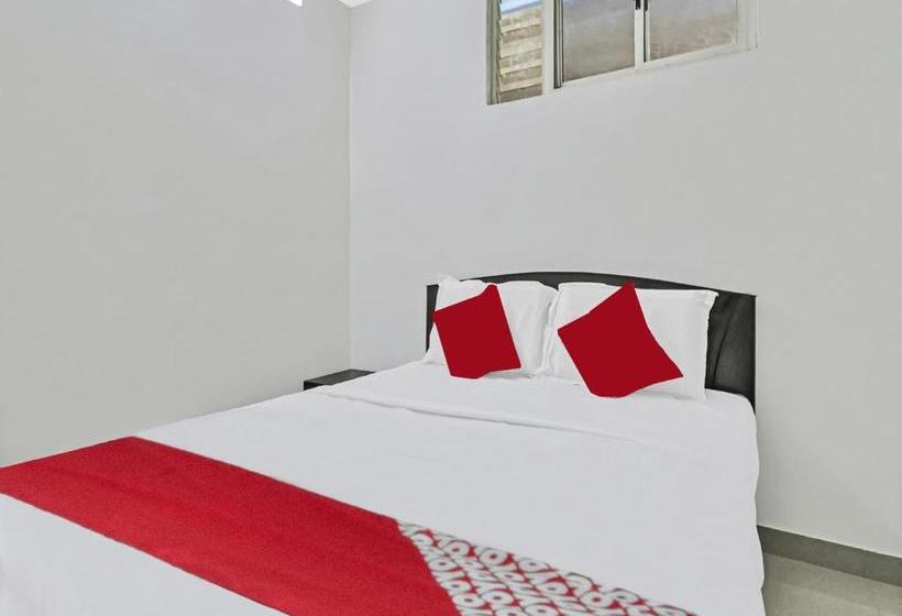 ホテル Oyo 47579 Gn Residency