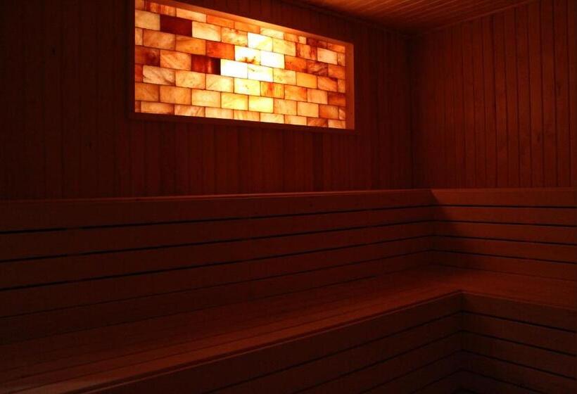 Monte Cervo Bio Hotel & Spa