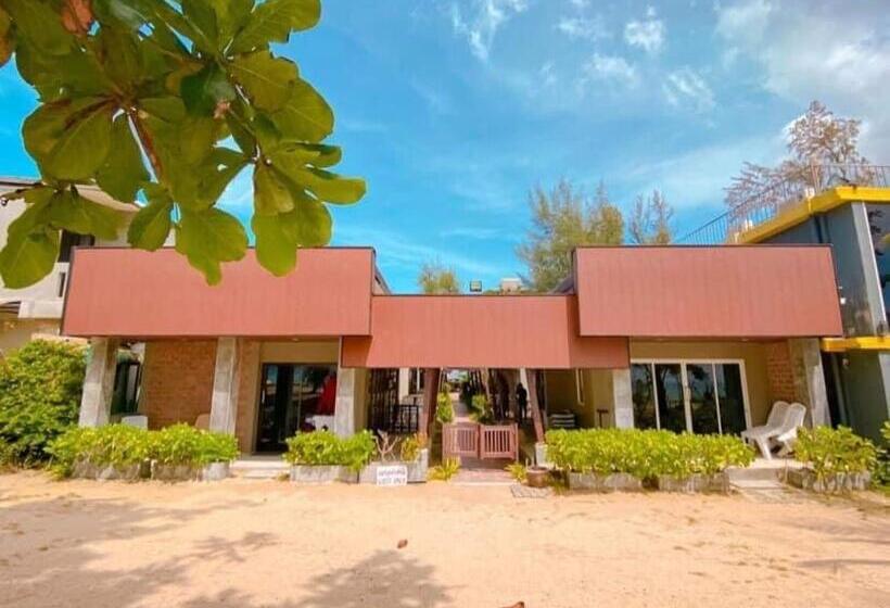 پانسیون Dang Sea Beach Resort   Sha