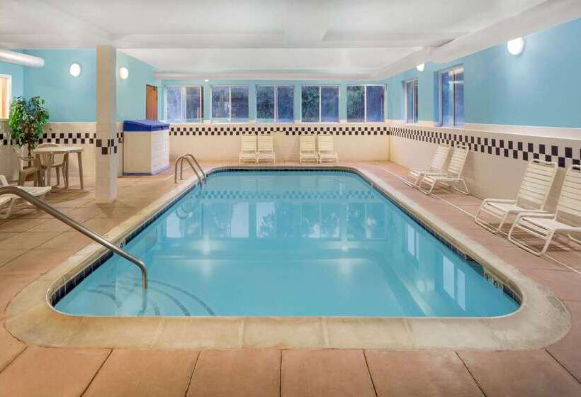 호텔 Baymont By Wyndham Huber Heights Dayton