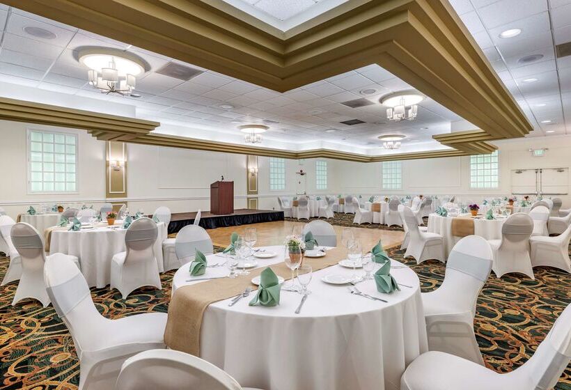 هتل Best Western Plus Thousand Oaks Inn
