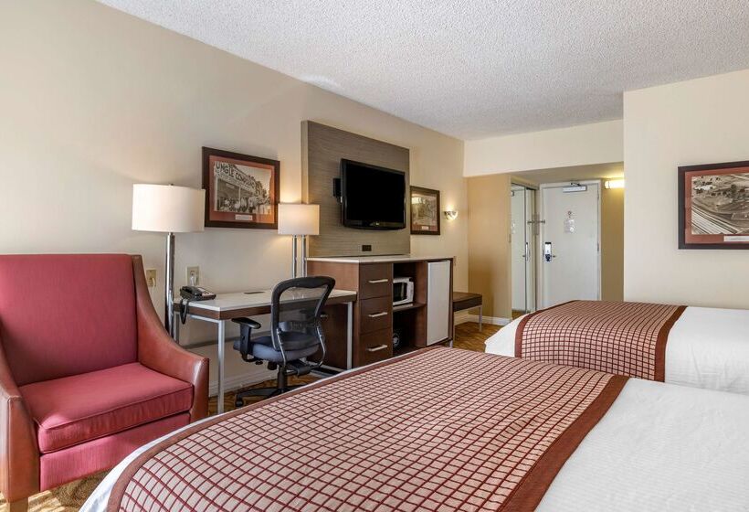 هتل Best Western Plus Thousand Oaks Inn
