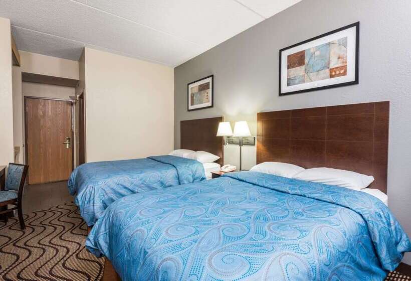ホテル Super 8 By Wyndham Mars/cranberry/pittsburgh Area
