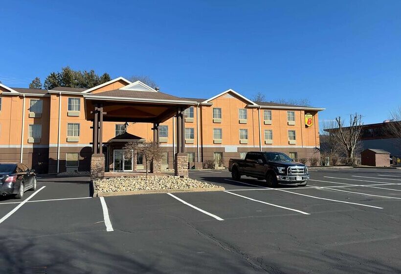 ホテル Super 8 By Wyndham Mars/cranberry/pittsburgh Area