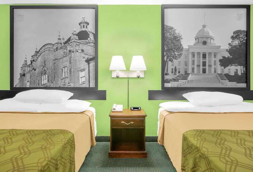 هتل Super 8 By Wyndham Mobile