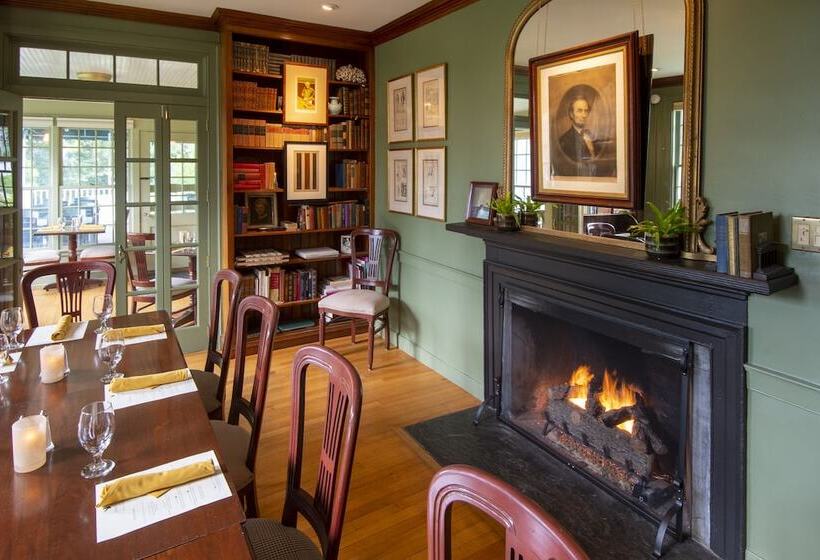 בית מלון כפרי Swift House Inn