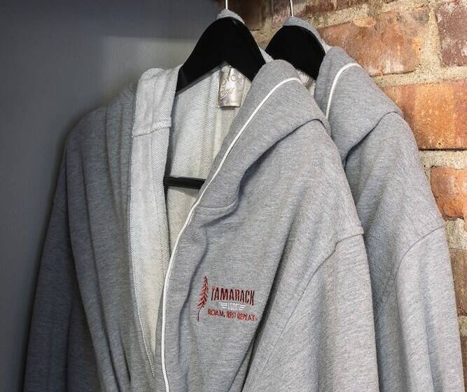 فندق Tamarack Lodge