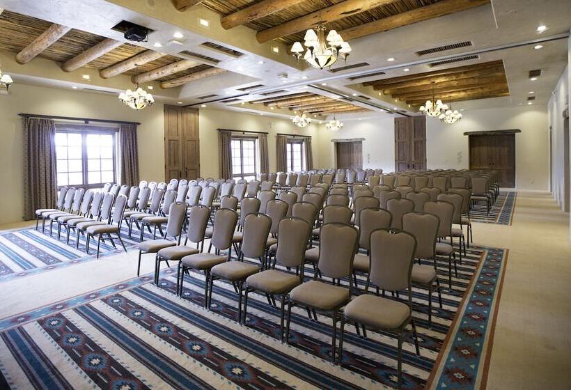 هتل Tanque Verde Guest Ranch