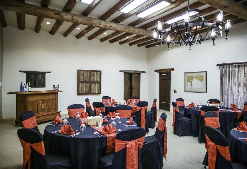 هتل Tanque Verde Guest Ranch