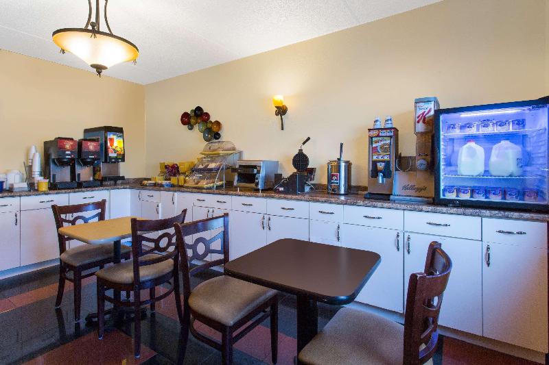 Мотель Days Inn By Wyndham Leominster/fitchburg Area