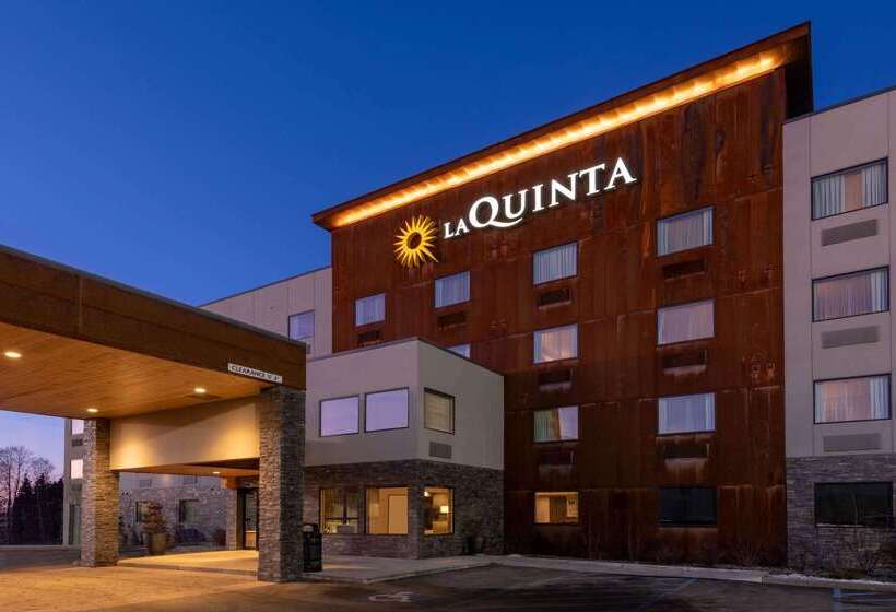 מוטל La Quinta By Wyndham Anchorage Airport