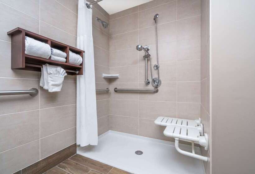מוטל Ramada By Wyndham Minneapolis Golden Valley