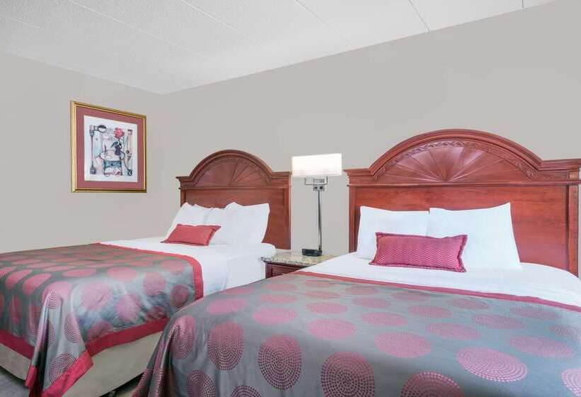 מוטל Ramada By Wyndham Minneapolis Golden Valley