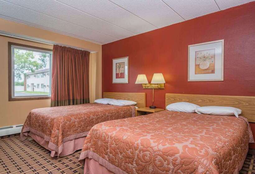 فندق على الطريق Super 8 By Wyndham Brooklyn Center/mpls