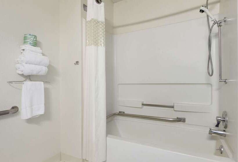 מוטל Super 8 By Wyndham Canton/livonia Area