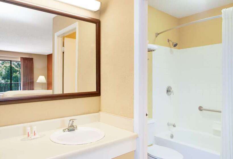 فندق على الطريق Super 8 By Wyndham Defuniak Springs