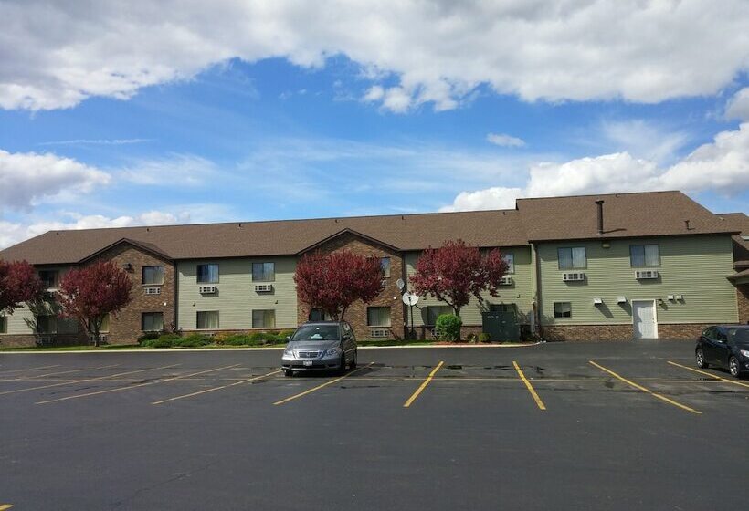 汽车旅馆  Super 8 By Wyndham Dekalb Il