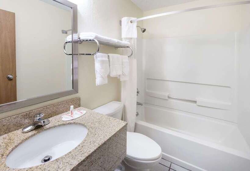 モーテル Super 8 By Wyndham Franklin/middletown Area