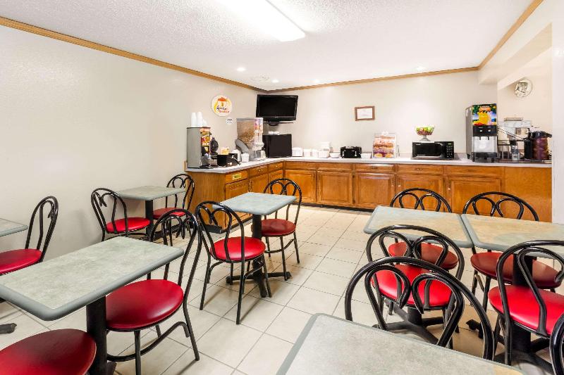 מוטל Super 8 By Wyndham Ionia Mi