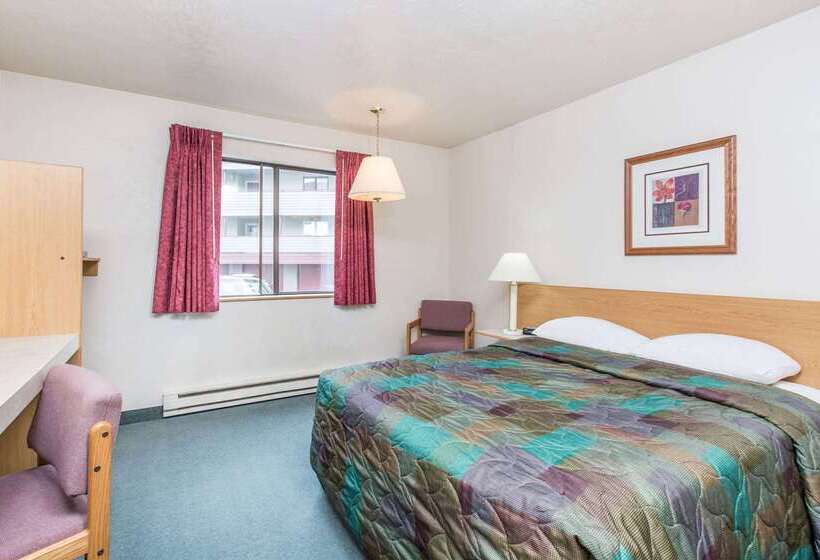 فندق على الطريق Super 8 By Wyndham Ketchikan