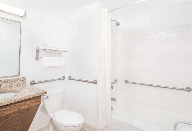 فندق على الطريق Super 8 By Wyndham Middletown