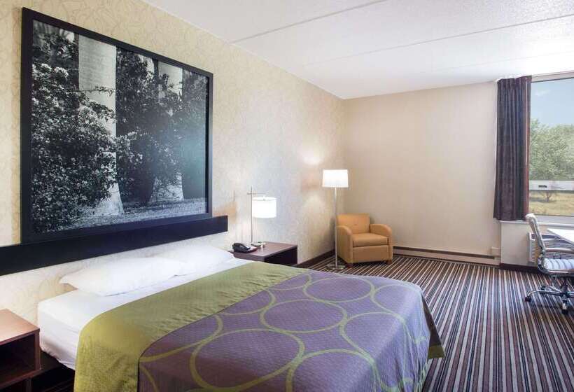 فندق على الطريق Super 8 By Wyndham Plattsburgh