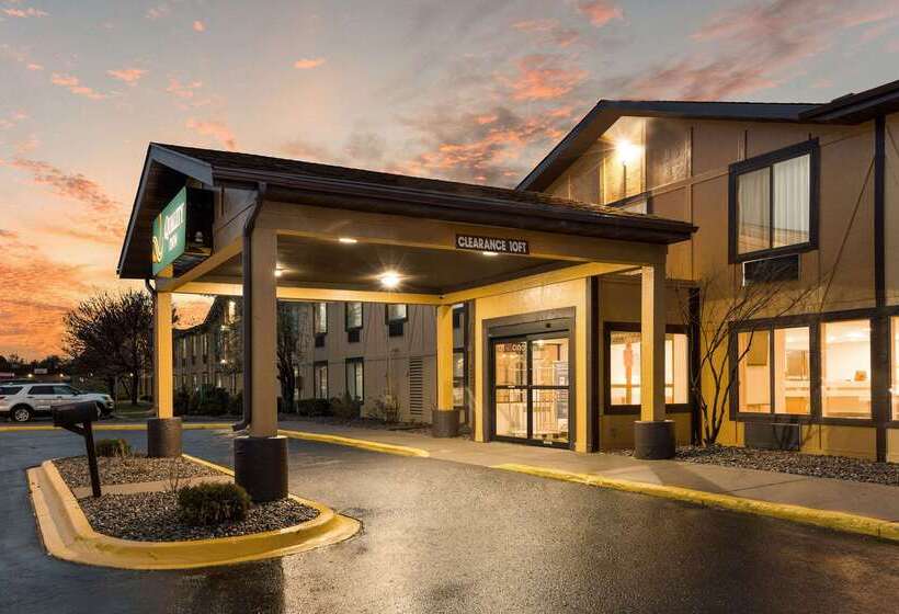 Super 8 Motel