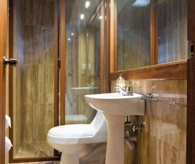 هتل Casa Del Balcon