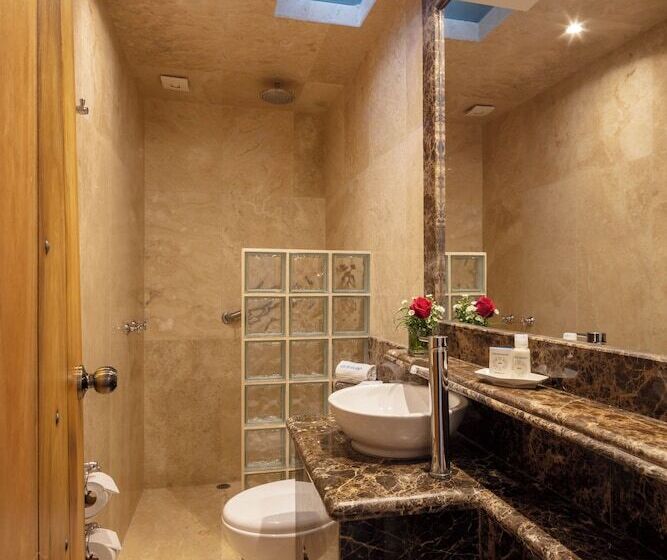 هتل Casa Del Balcon