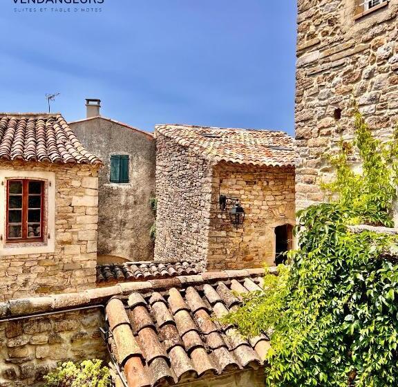 住宿加早餐  La Maison Des Vendangeurs   Table D Hôtes Le Soir Du Jeudi Au Dimanche  Jacuzzi   Balnéo Spa   Acces