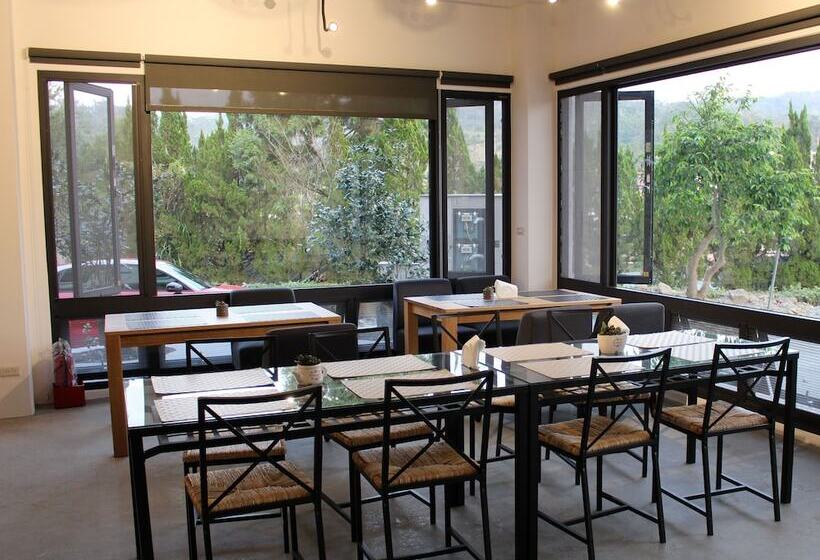 تختخواب و صبحانه Yanyu Resort