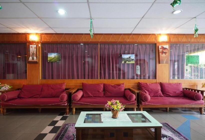 هتل Lumut