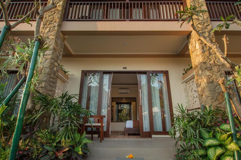 호텔 The Mudru Resort By Pramana Villas