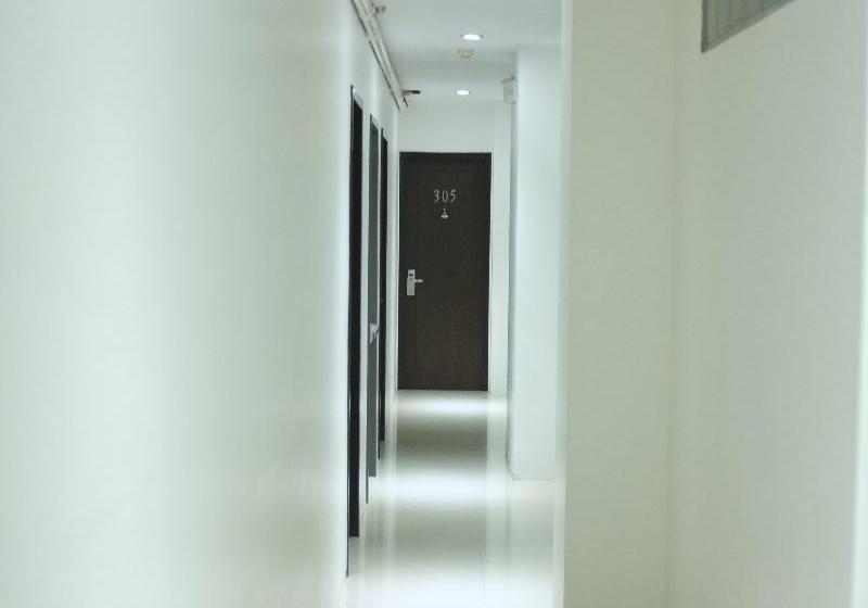 Отель Midori Inn