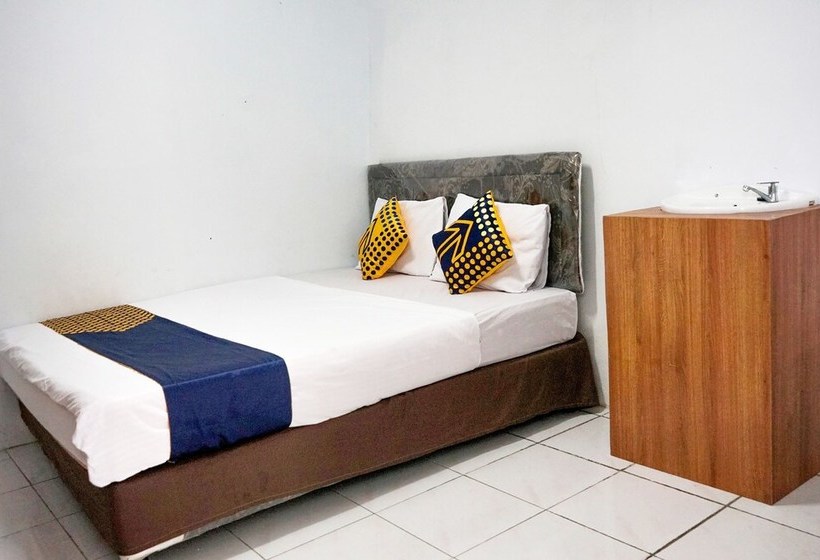 هاستل Pondok Mahkota By Oyo Rooms